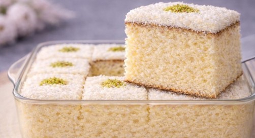 Sočni Vanila Kolač Sa Kokosom: Vazdušast Desert Bez Ulja