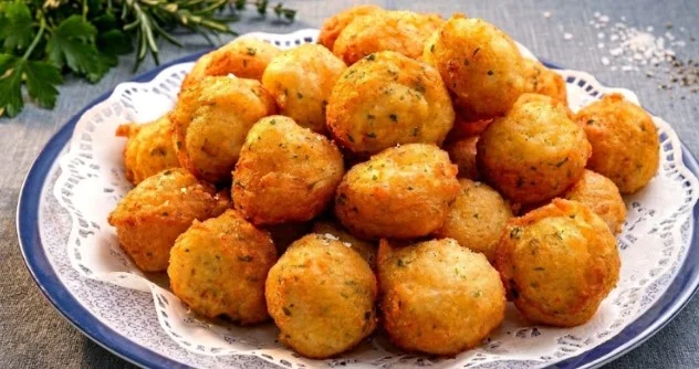 Hrskavi zlatni uštipci od bakalara: Domaće savršenstvo koje osvaja nepca