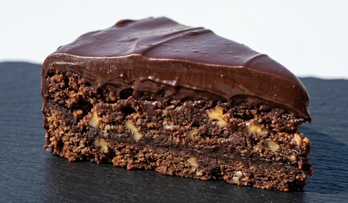 Čoko Plazma Torta: Brzi Nepečeni Desert Koji Osvaja Na Prvi Zalogaj