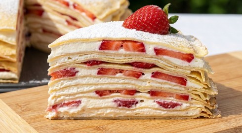 Voćna Torta Od Palačinki: Savršen Prolećni Desert