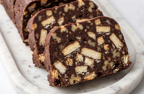 Kasato Torta: Brzinska poslastica kraljevskog izgleda