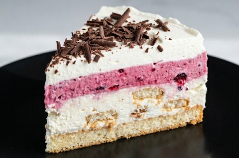 Voćna Keks Torta: Brzi Osvežavajući Desert Bez Pečenja