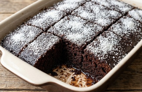 Posni Mokri Kolač: Brza i Sočna Čokoladna Poslastica