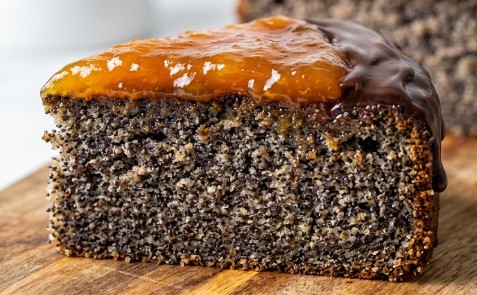 Posni Sočni Kolač sa Makom: Savršena Kombinacija Ukusa