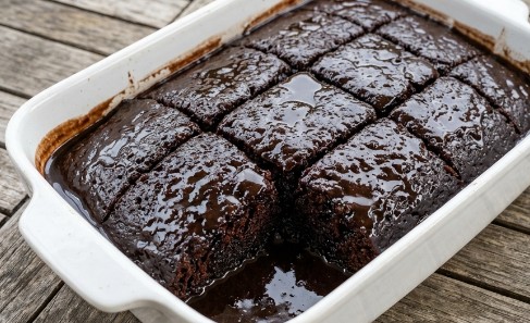 Turski Mokri Kolač: Neodoljiva Čokoladna Fantazija