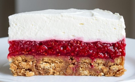 Plazma Malina Torta: Osvežavajući Desert Bez Pečenja