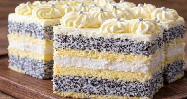 Neodoljive mak kocke: Najlepši kremasti slojeviti desert