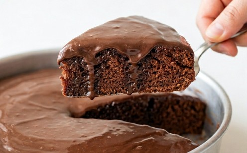 Čokoladni Mokri Kolač: Najsočniji Brzi Recept