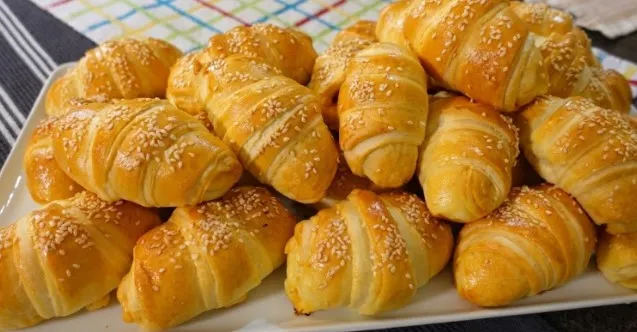 Najmekše pizza kiflice od sunđerastog tijesta: Domaći recept koji oduševljava