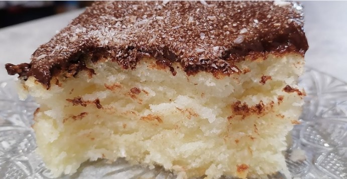 Najjeftiniji brzi kokos kolač bez jaja i miksera Gotov očas posla