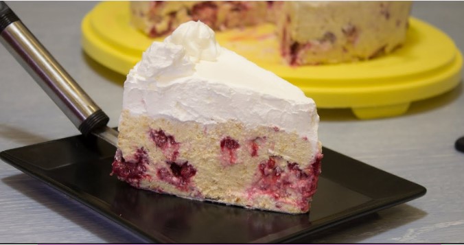 Torta za 15 minuta Brza poslastica sa keksom i malinama