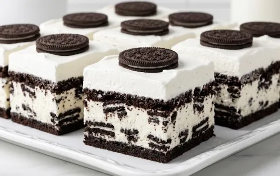 Brza Oreo Torta: Crno-bela magija na vašem stolu