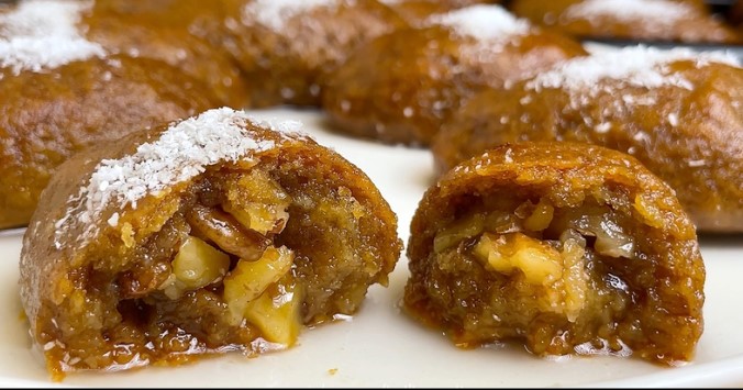 Fantastični kolač sa orasima narandžom i tahinijem Topi se u ustima