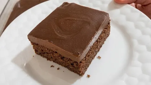 Čokoladna Fantazija: Nestvarno Sočni Kolač Koji Morate Probati!