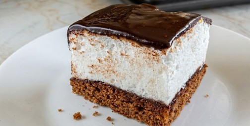 Savršen Domaći Mančmelou Kolač: Jeftin i Preukusan Desert!