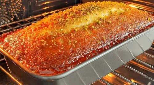 Čuveni Francuski Kolač od Jogurta: Bakin Recept Koji se Topi u Ustima!