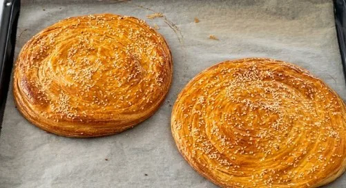 Domaća Lisnata Pogača: Otkad Znam Za Ovaj Metod Pravim Je 3 Puta Nedeljno!