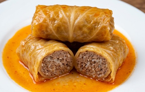 Domaća Sarma Sa Mesom: Tradicionalni Recept Za Savršen Ručak