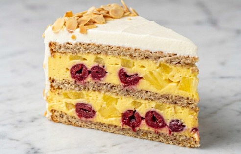 Moskva Šnit Torta: Tradicionalni Desert Koji Osvaja Svojom Svežinom