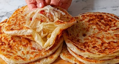 Domaći Katmer: Najlakši Recept Za Slojevito i Hrskavo Pecivo