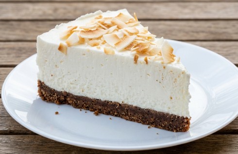 Nepečena Kokos Torta: Kremasto Savršenstvo Bez Rerne