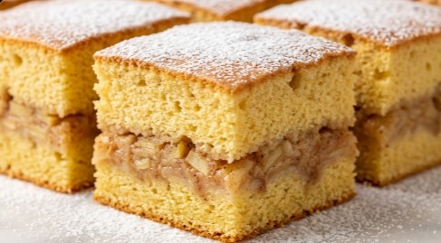 Sočne Kocke od Jabuka: Miris detinjstva u savršenom kvadratu