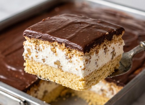 Kremasta Plazma Torta: Desert našeg detinjstva koji ne zahteva rernu