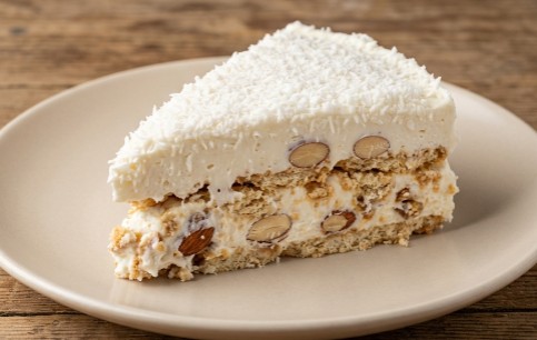 Domaća Rafaelo Torta: Slojevito savršenstvo koje se ne peče