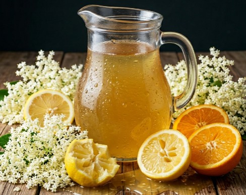 Domaći Sirup od Bazge: Proljeće u svakoj čaši